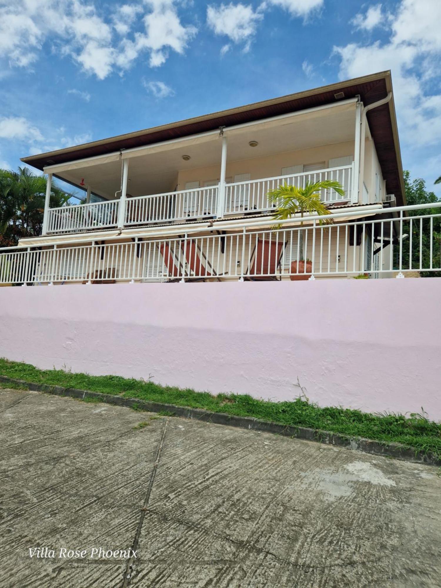 Rose Phoenix Rez-De-Jardin Piscine Et Vue Mer Les Anses-d'Arlets Exterior photo